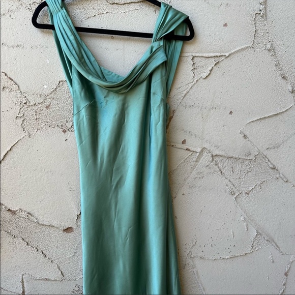 Fame Partners Francois Drape Gown - Picture 5 of 14